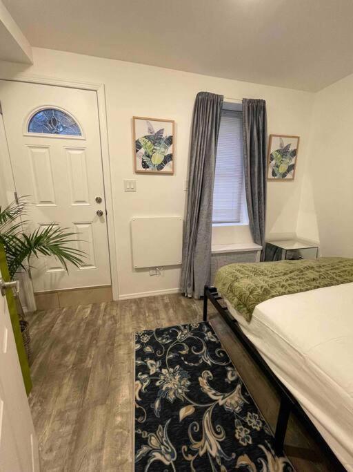 Modern Rental Brooklyn'S Hidden Gem New York Ngoại thất bức ảnh