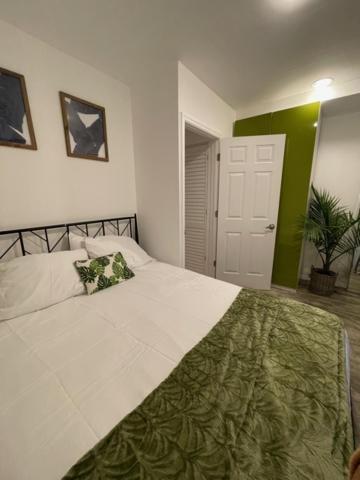 Modern Rental Brooklyn'S Hidden Gem New York Ngoại thất bức ảnh